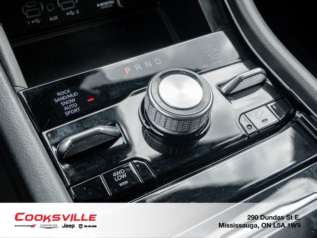 2024 Jeep Grand Cherokee OVERLAND 4X4 Photo