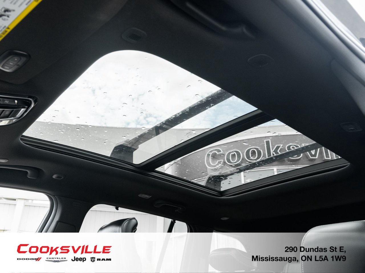 2024 Jeep Grand Cherokee OVERLAND 4X4 Photo
