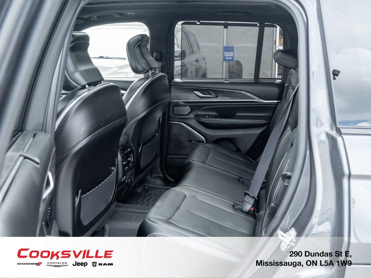 2024 Jeep Grand Cherokee OVERLAND 4X4 Photo