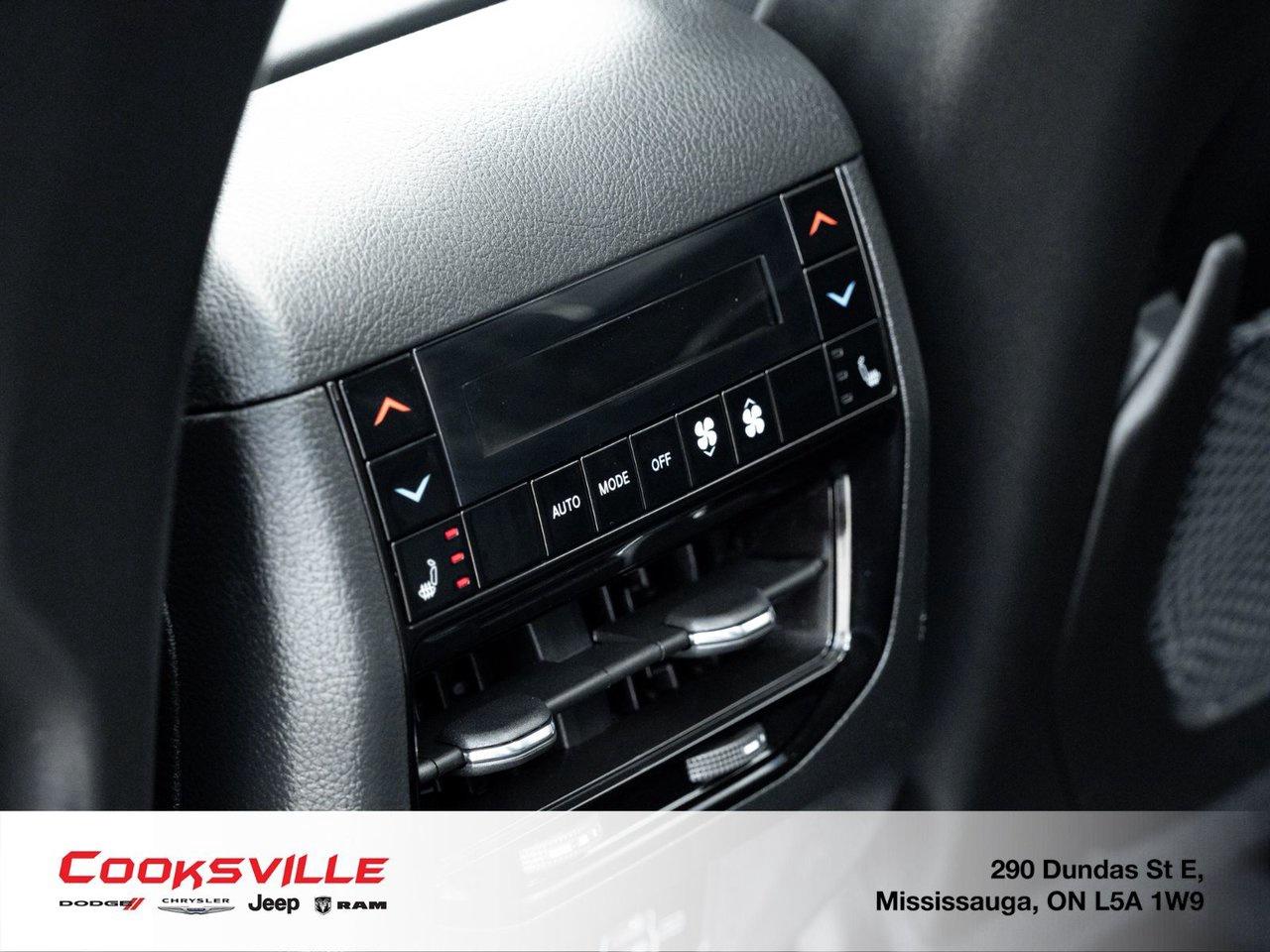 2024 Jeep Grand Cherokee OVERLAND 4X4 Photo