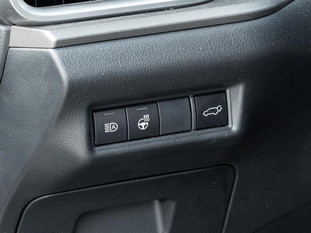 2025 Toyota Grand Highlander Hyb rid XLE AW Heated Seats| Tri-zone Climate| Backup Camera| Wireless Charging| XLE| AWD Photo