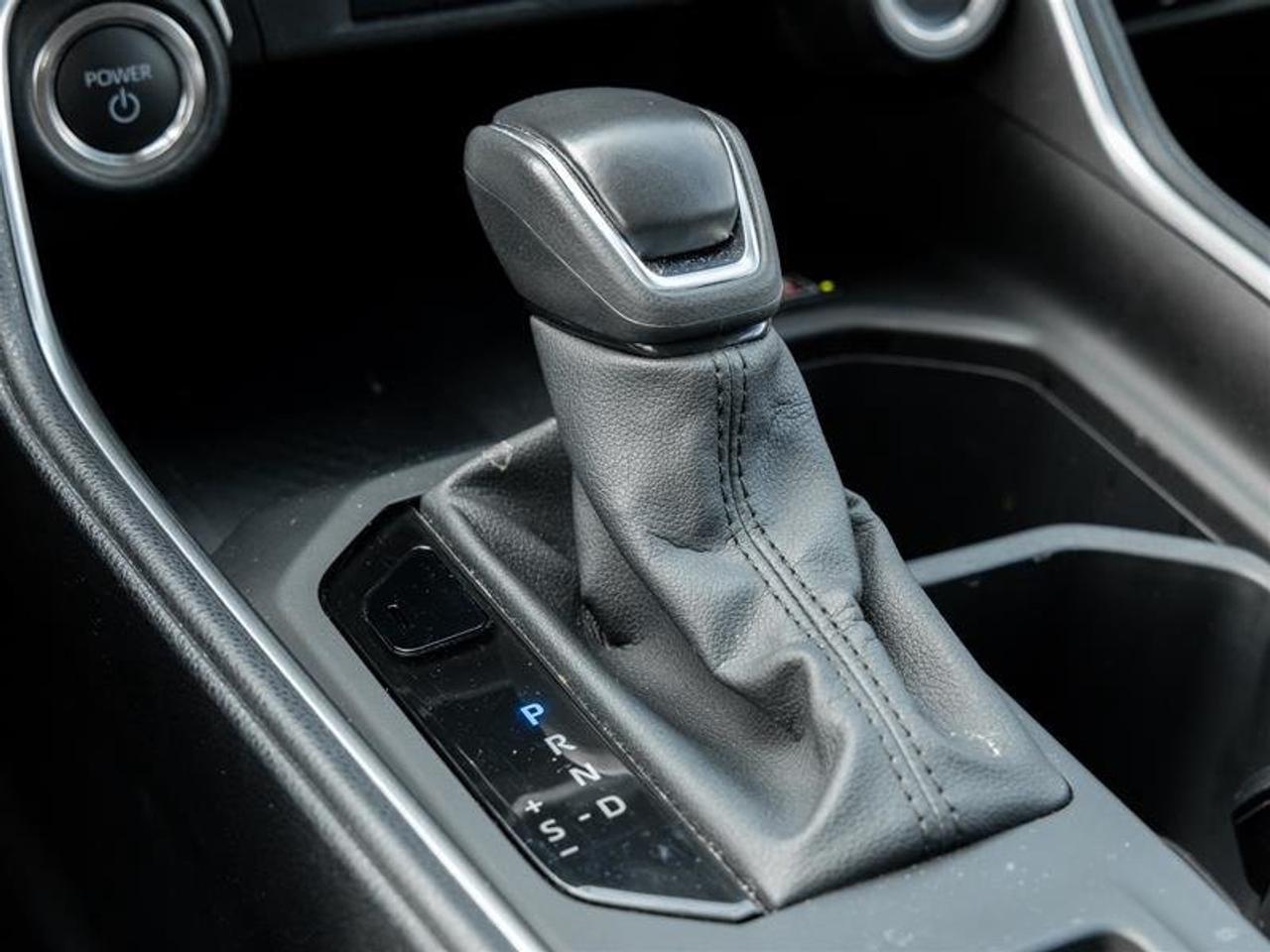 2025 Toyota Grand Highlander Hyb rid XLE AW Heated Seats| Tri-zone Climate| Backup Camera| Wireless Charging| XLE| AWD Photo
