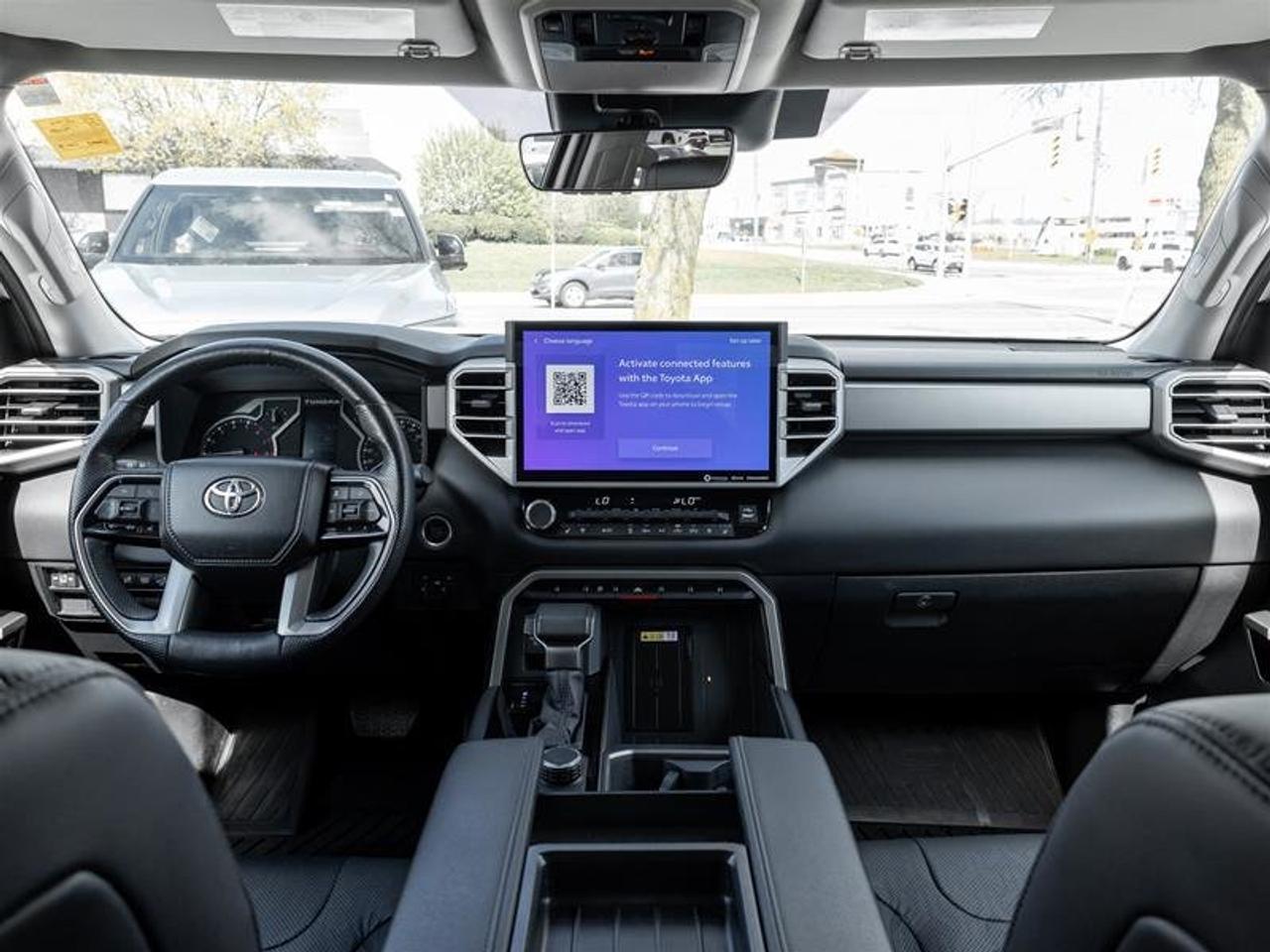 2023 Toyota Tundra 4X4 CrewMax Limited L Heated and Vented Seats| Pano Sunroof| Backup Camera| Memory Seat| Limited Photo