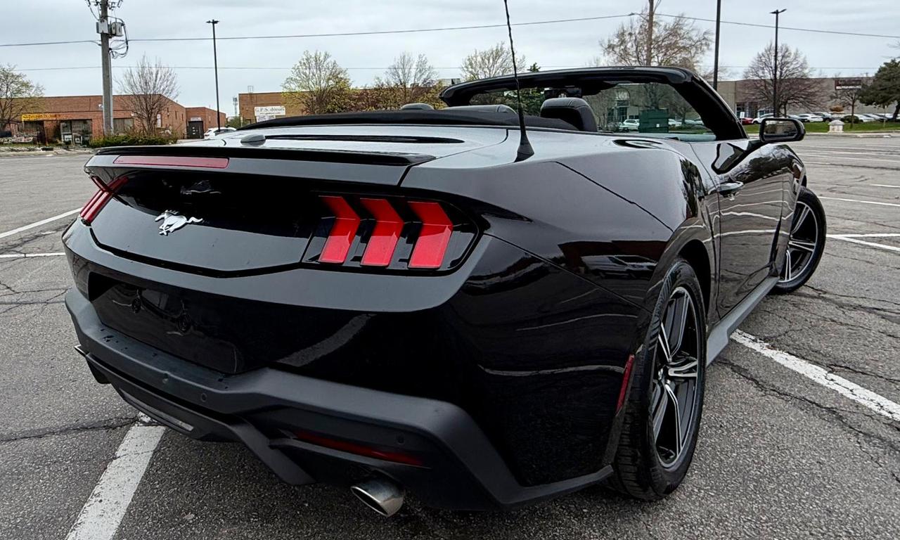 2024 Ford Mustang EcoBoost Premium Convertible Photo