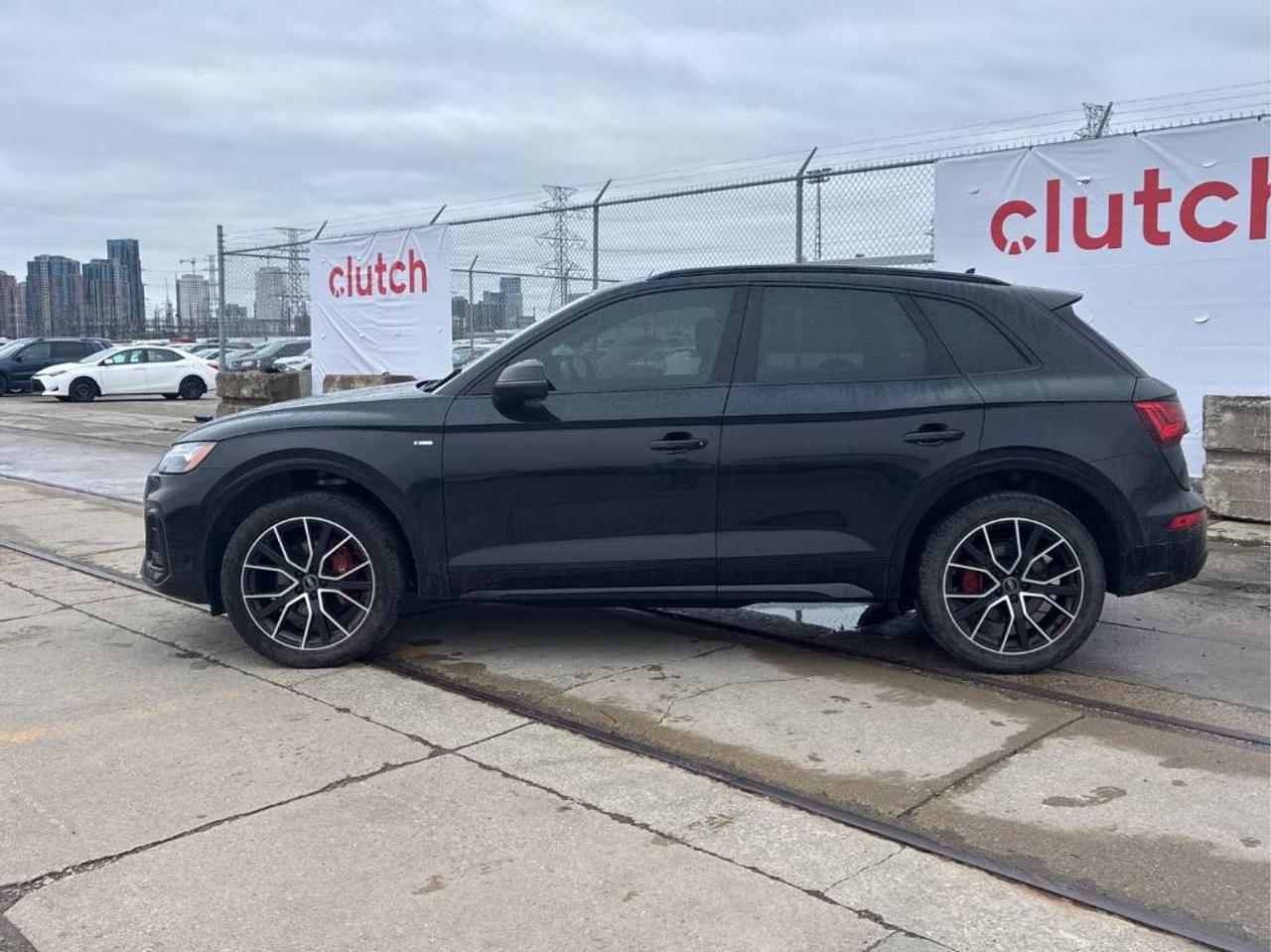 2021 Audi Q5 PROGRESSIV - AWD, LEATHER SEATS, HEATED STR WHEEL! Photo3