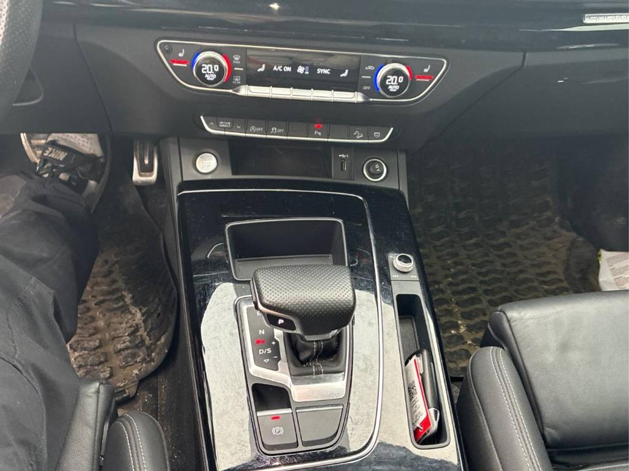 2021 Audi Q5 PROGRESSIV - AWD, LEATHER SEATS, HEATED STR WHEEL! Photo