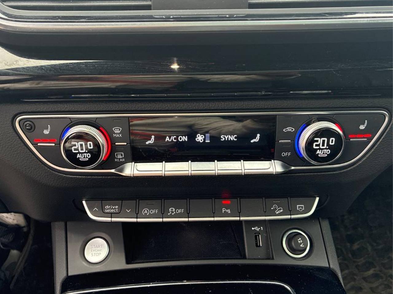 2021 Audi Q5 PROGRESSIV - AWD, LEATHER SEATS, HEATED STR WHEEL! Photo