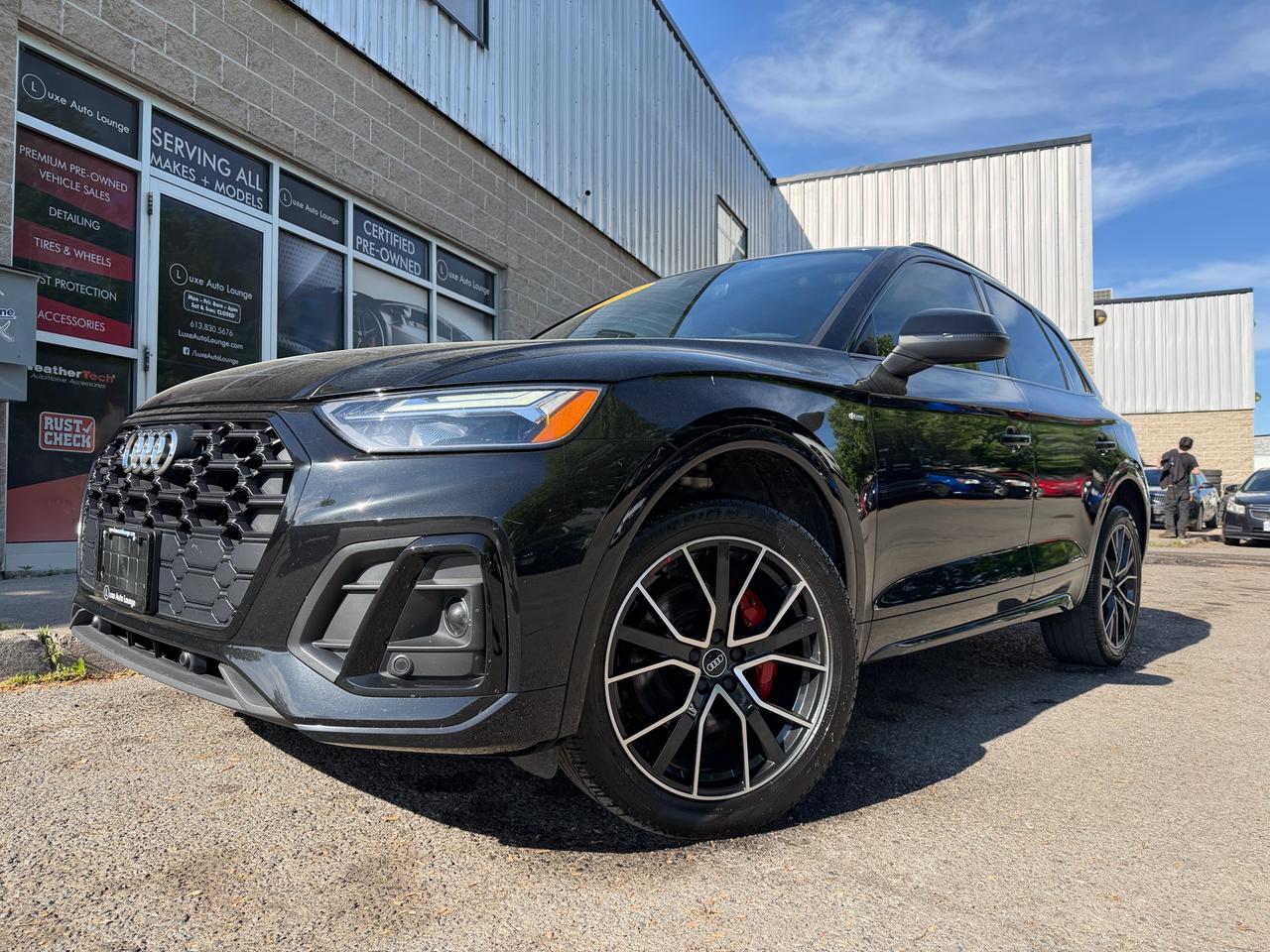 2021 Audi Q5 PROGRESSIV - AWD, LEATHER SEATS, HEATED STR WHEEL! - Photo #2