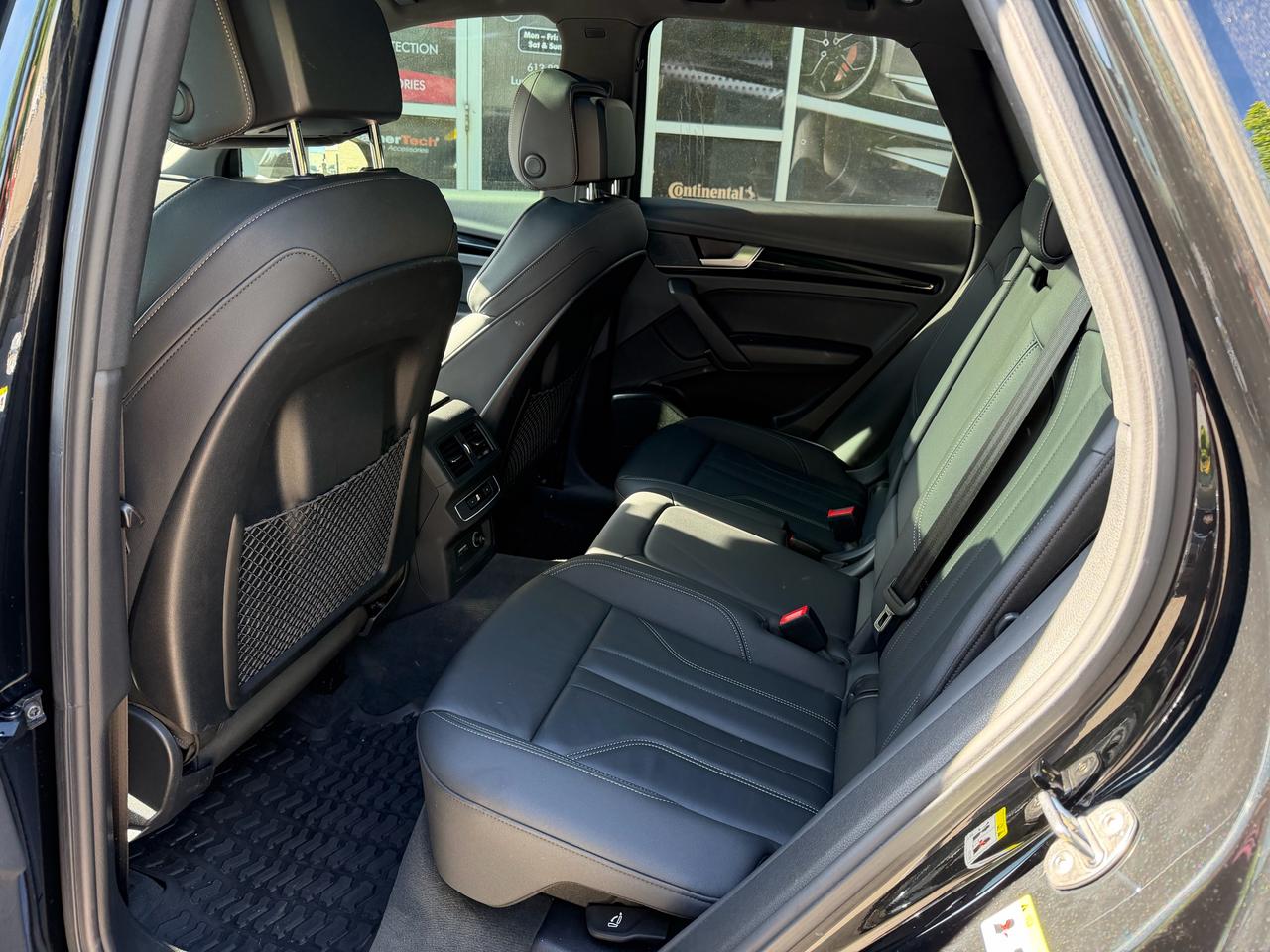2021 Audi Q5 PROGRESSIV - AWD, LEATHER SEATS, HEATED STR WHEEL! Photo