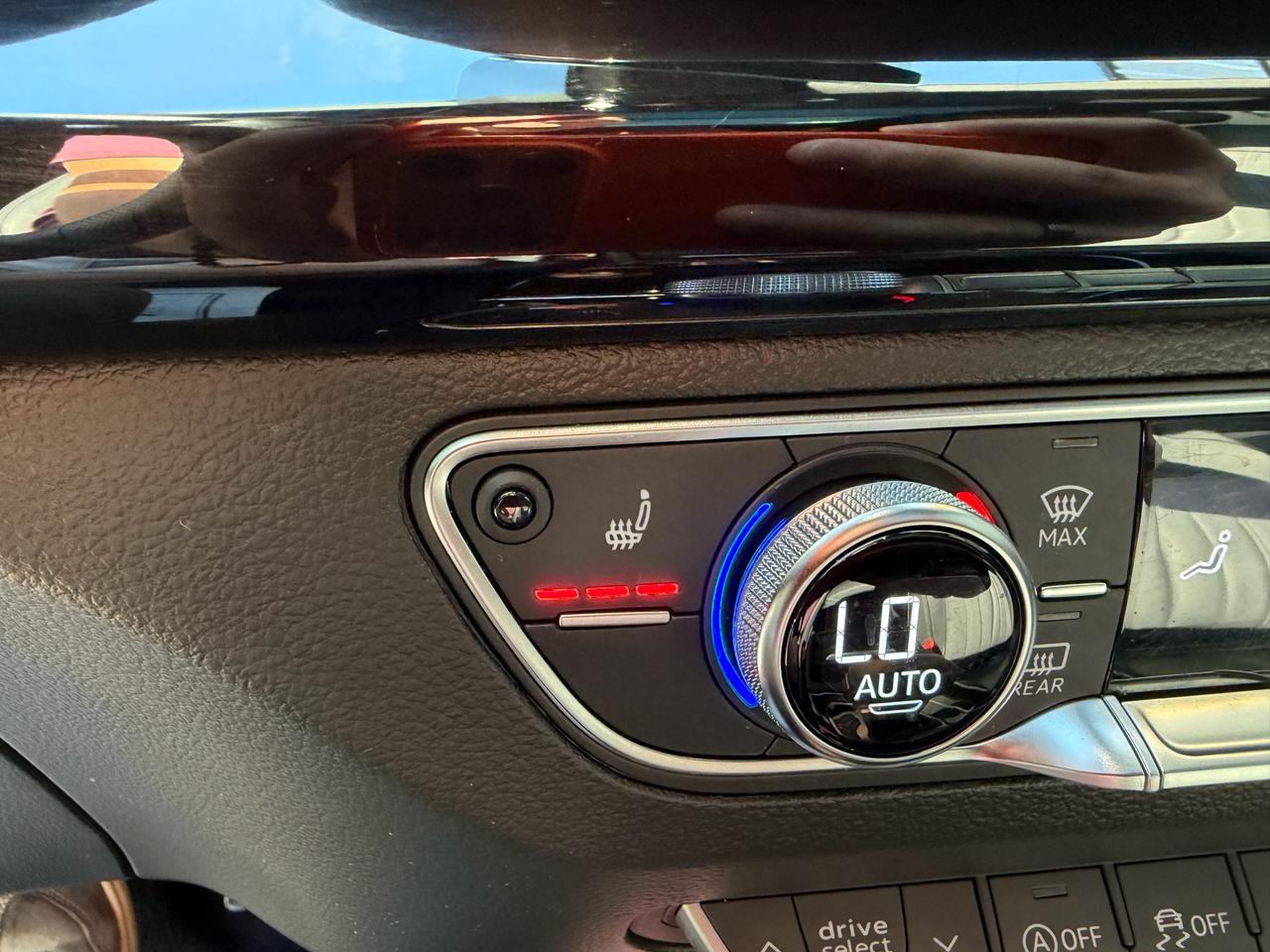 2021 Audi Q5 PROGRESSIV - AWD, LEATHER SEATS, HEATED STR WHEEL! - Photo #39