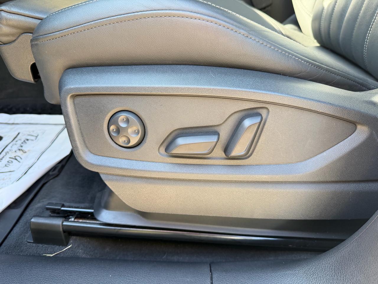 2021 Audi Q5 PROGRESSIV - AWD, LEATHER SEATS, HEATED STR WHEEL! - Photo #24