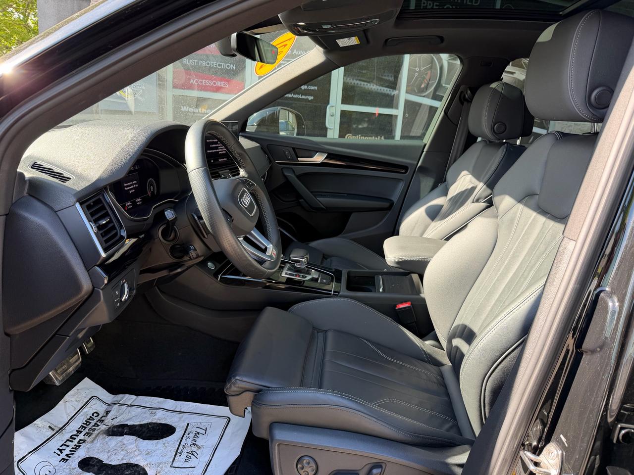 2021 Audi Q5 PROGRESSIV - AWD, LEATHER SEATS, HEATED STR WHEEL! Photo