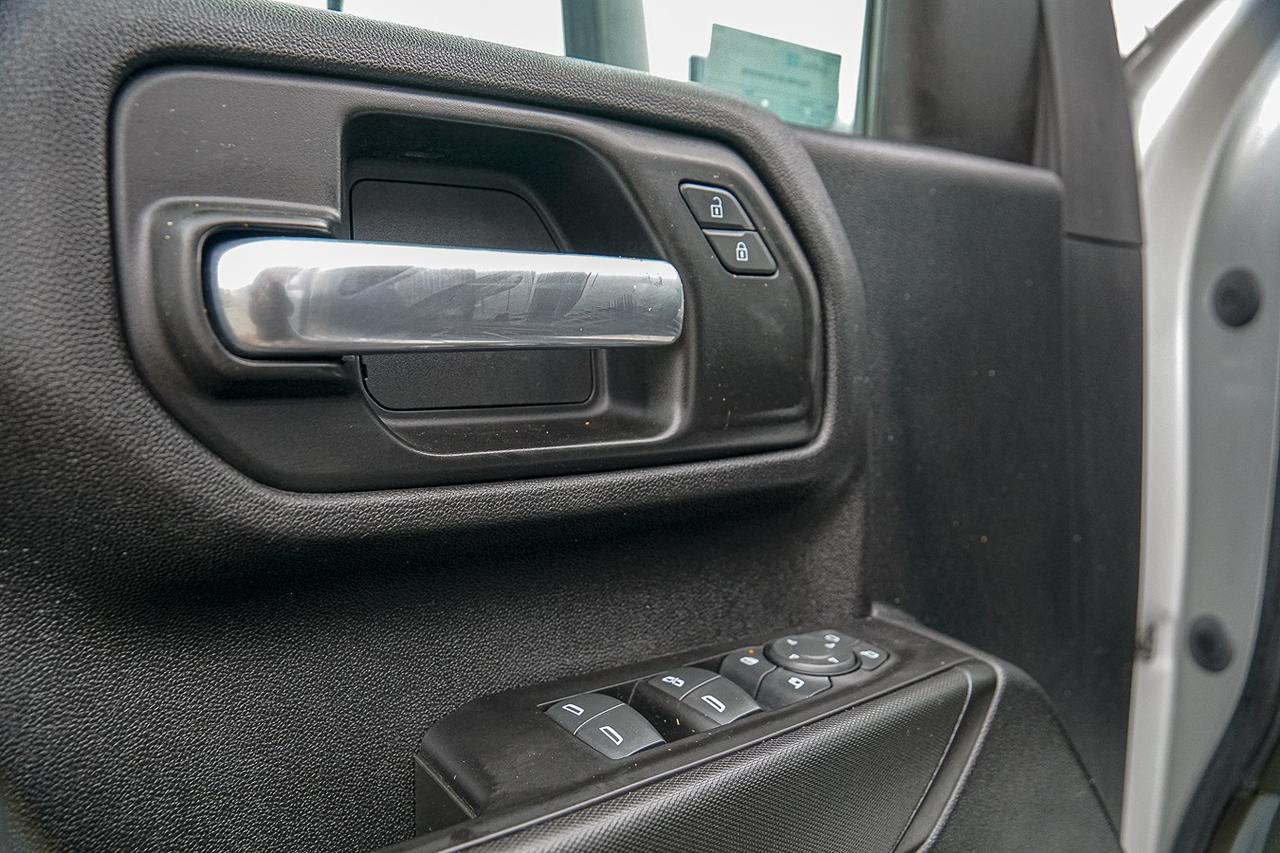 2020 GMC Sierra 3500 4WD Crew Cab 172 | 6 PASS | CAM | BLUETOOTH | Photo