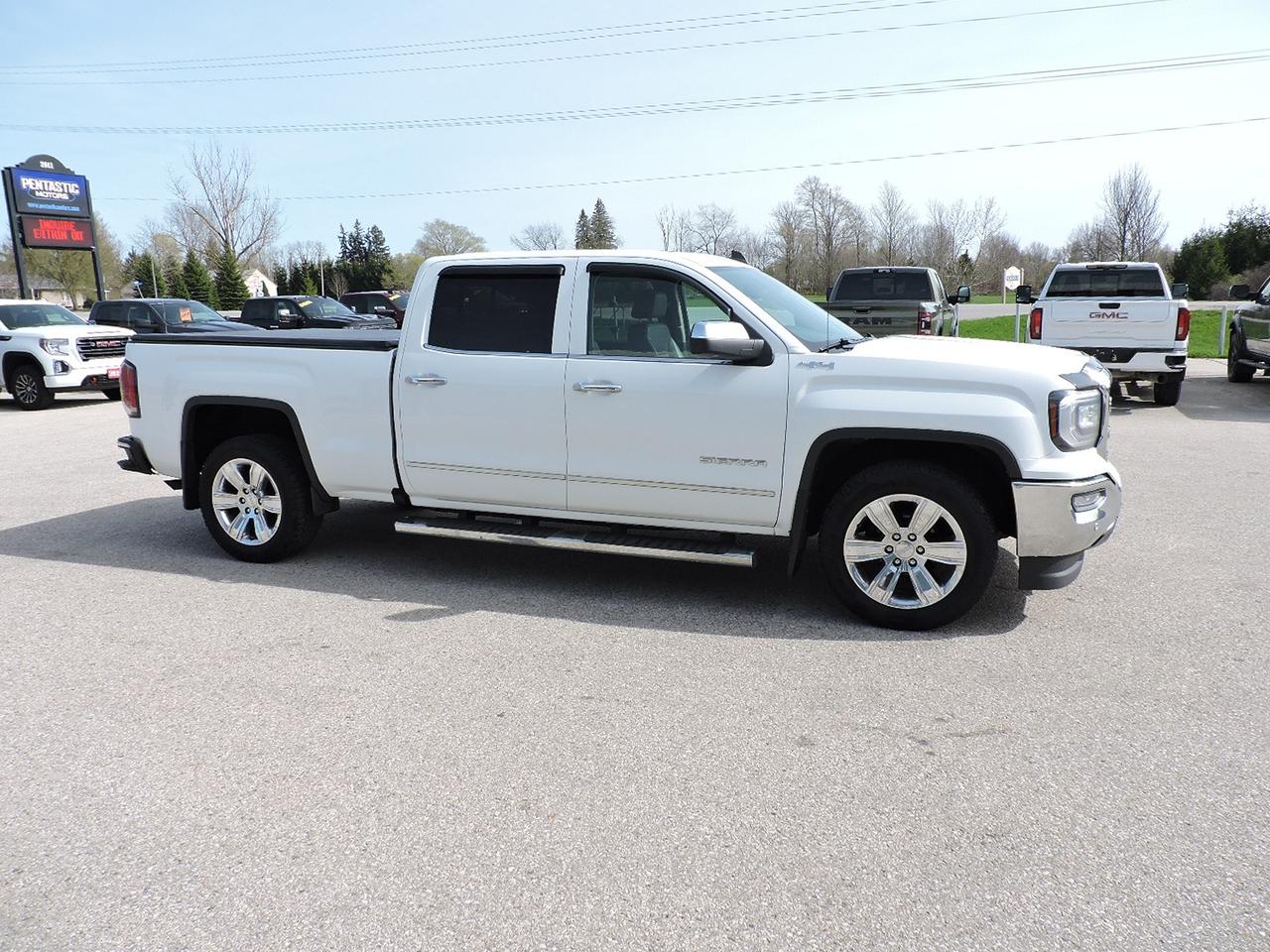 2018 GMC Sierra 1500 SLT 5.3L Leather Sunroof  Well Oiled 161000 KMS Photo2