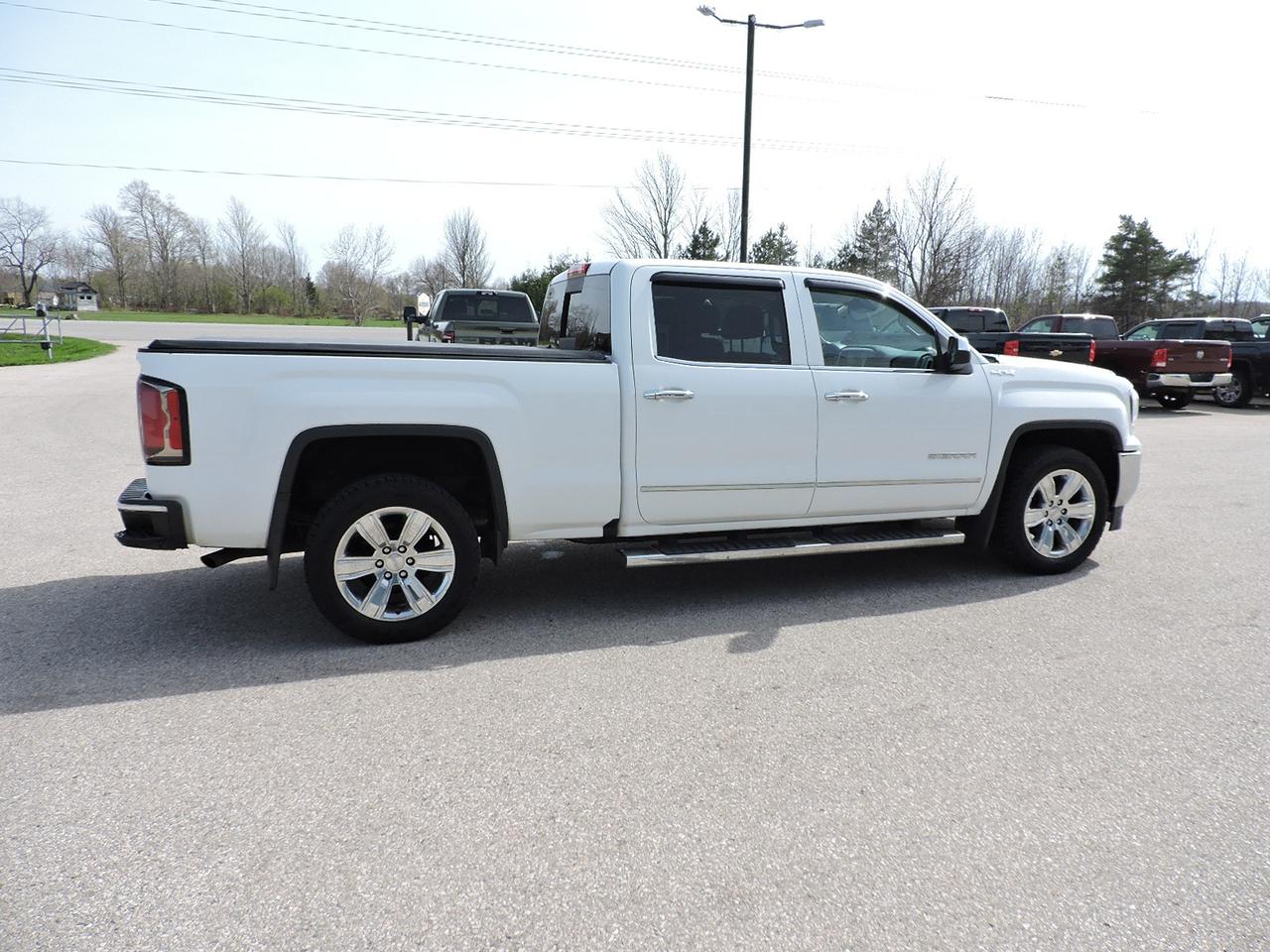 2018 GMC Sierra 1500 SLT 5.3L Leather Sunroof  Well Oiled 161000 KMS Photo4