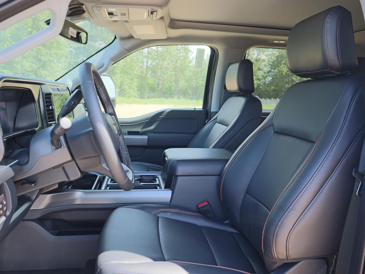 2026 Ford F-350 Super Duty SRW Lariat Photo4