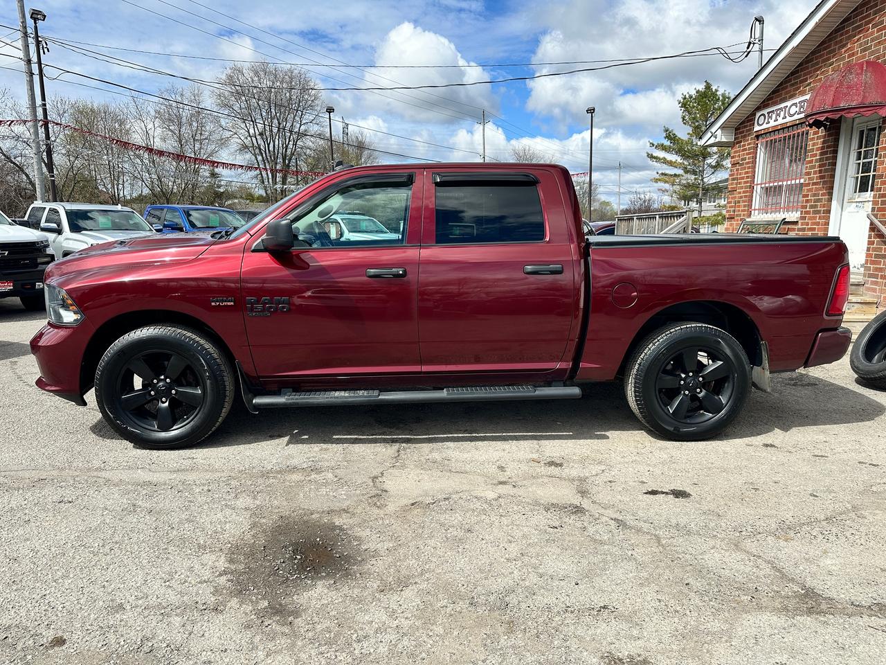 2020 RAM 1500 Classic Express4x4Crew HEMI HTD-Cloth CarPlay RvCam Remote Photo