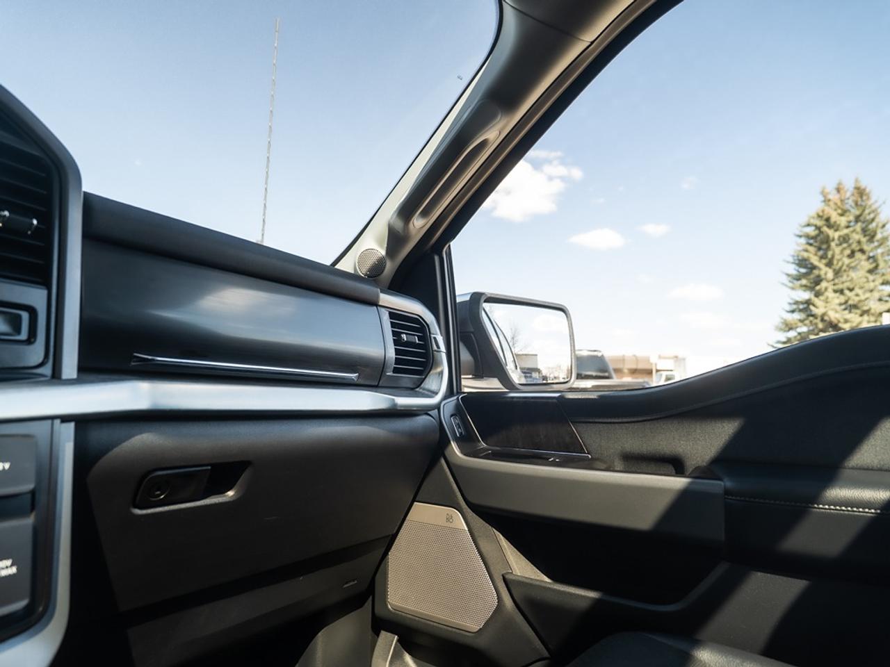 2022 Ford F-150 Lariat Photo17