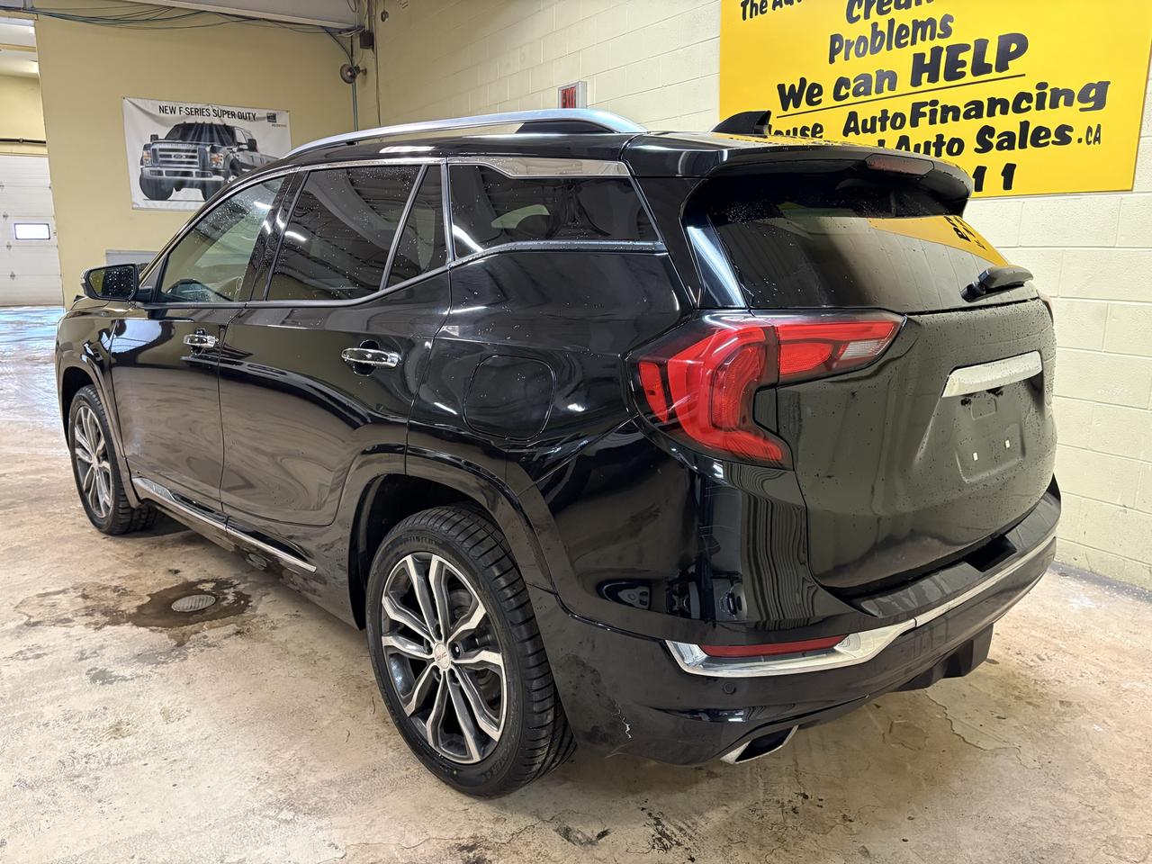 2020 GMC Terrain Denali Photo3