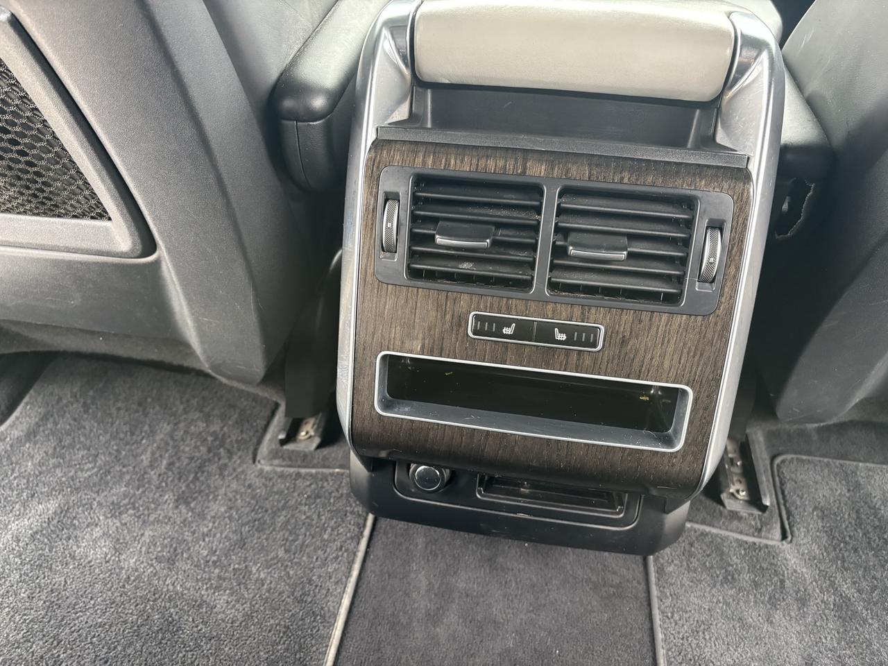 2015 Land Rover Range Rover Sport V6 HSE - Photo #11