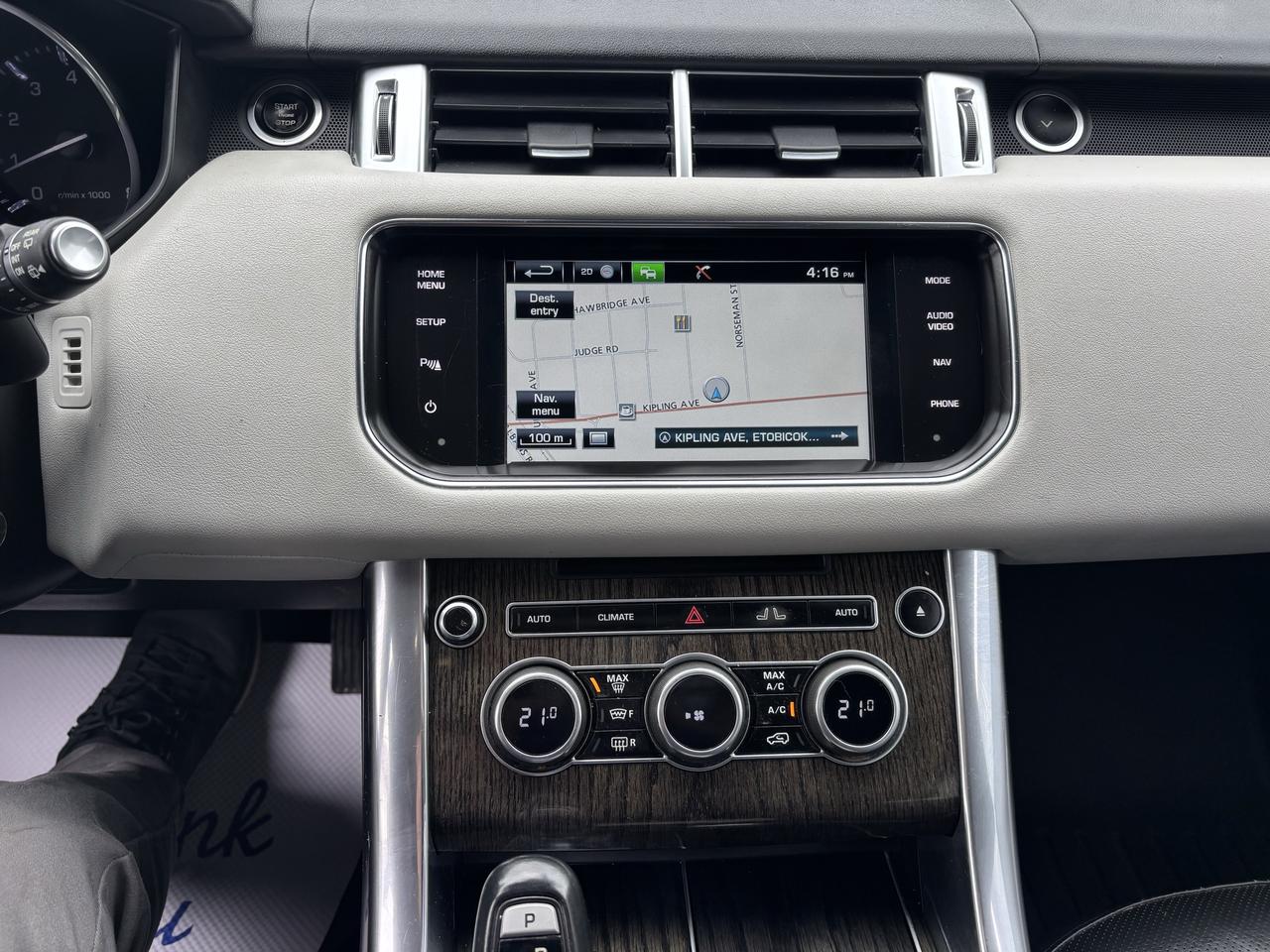 2015 Land Rover Range Rover Sport V6 HSE Photo