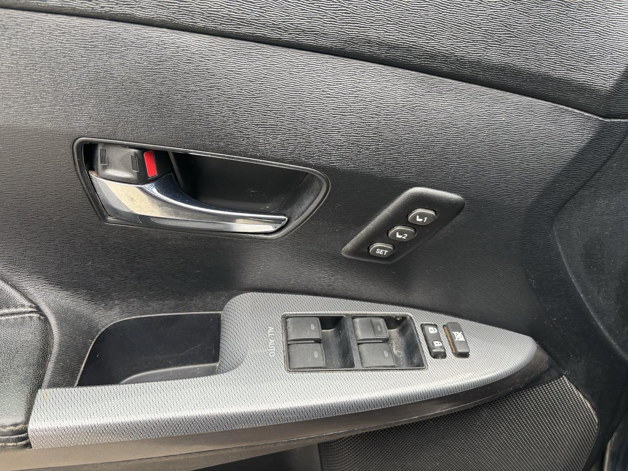 2013 Toyota Venza AWD/V6 Photo
