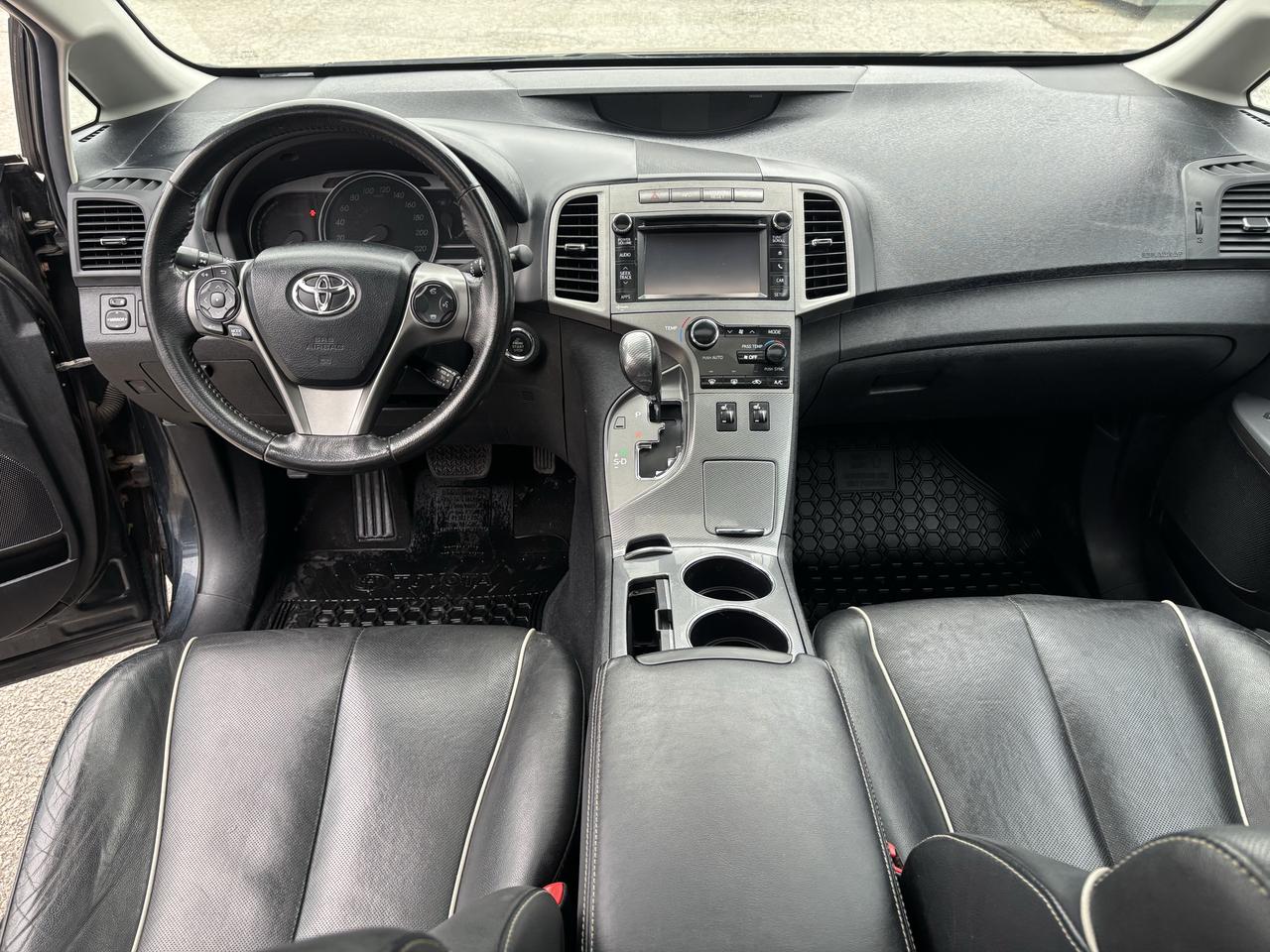 2013 Toyota Venza AWD/V6 Photo