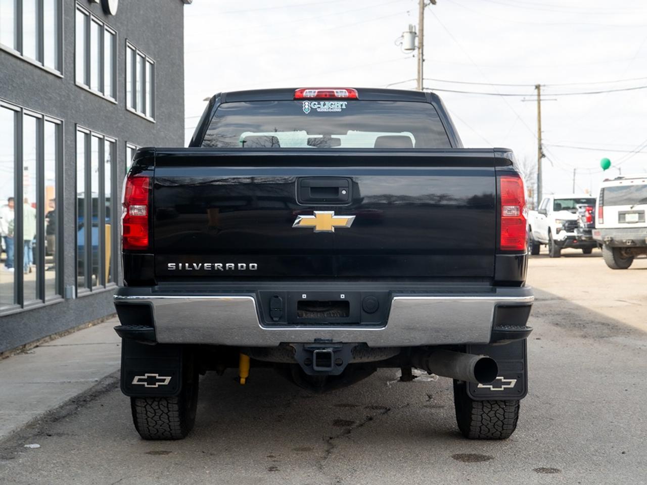 2018 Chevrolet Silverado 2500 4WD Crew CAB Photo6
