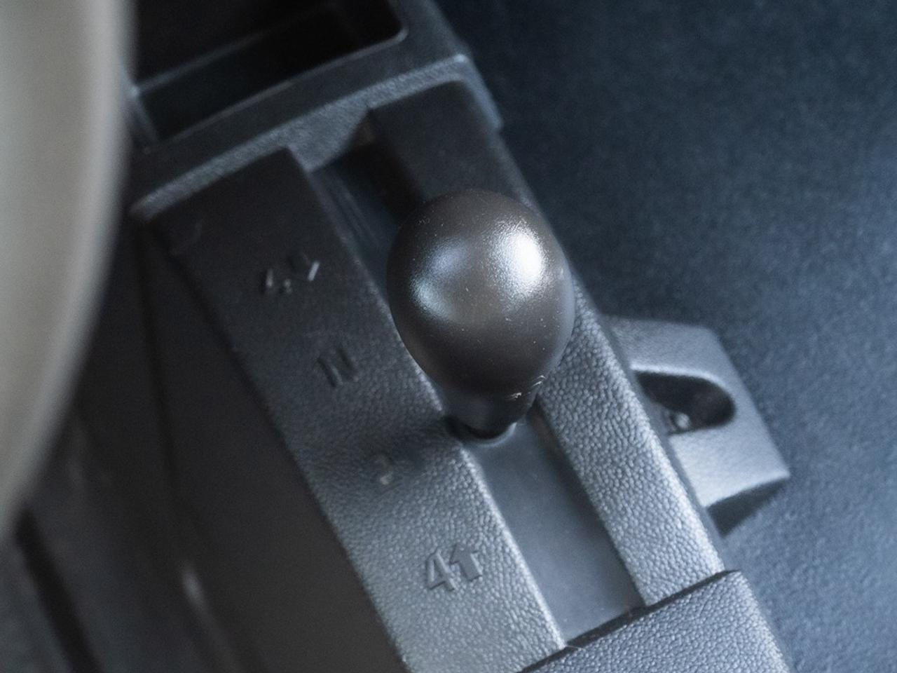 2018 Chevrolet Silverado 2500 4WD Crew CAB Photo12