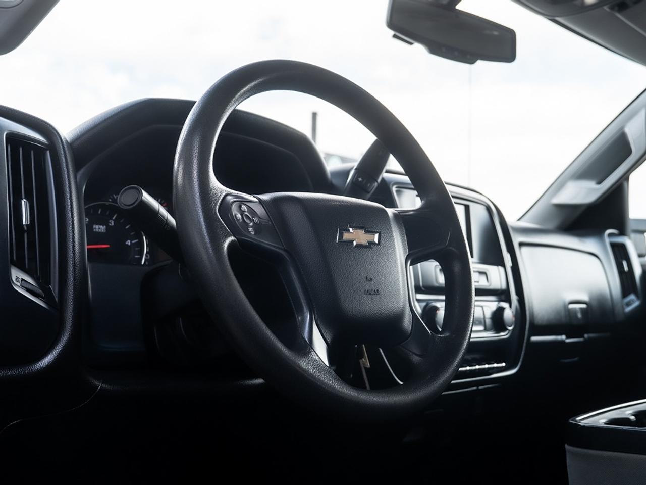 2018 Chevrolet Silverado 2500 4WD Crew CAB Photo35