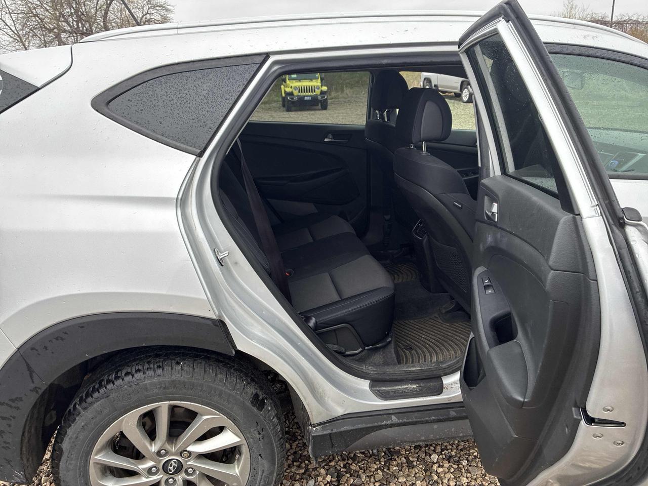 2016 Hyundai Tucson Premium | AWD | Cam | BSM | Alloys | Tinted & More Photo23