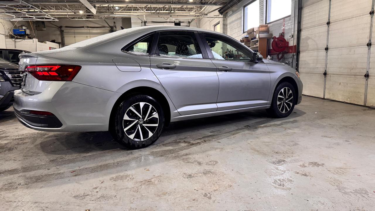 2023 Volkswagen Jetta S Photo3