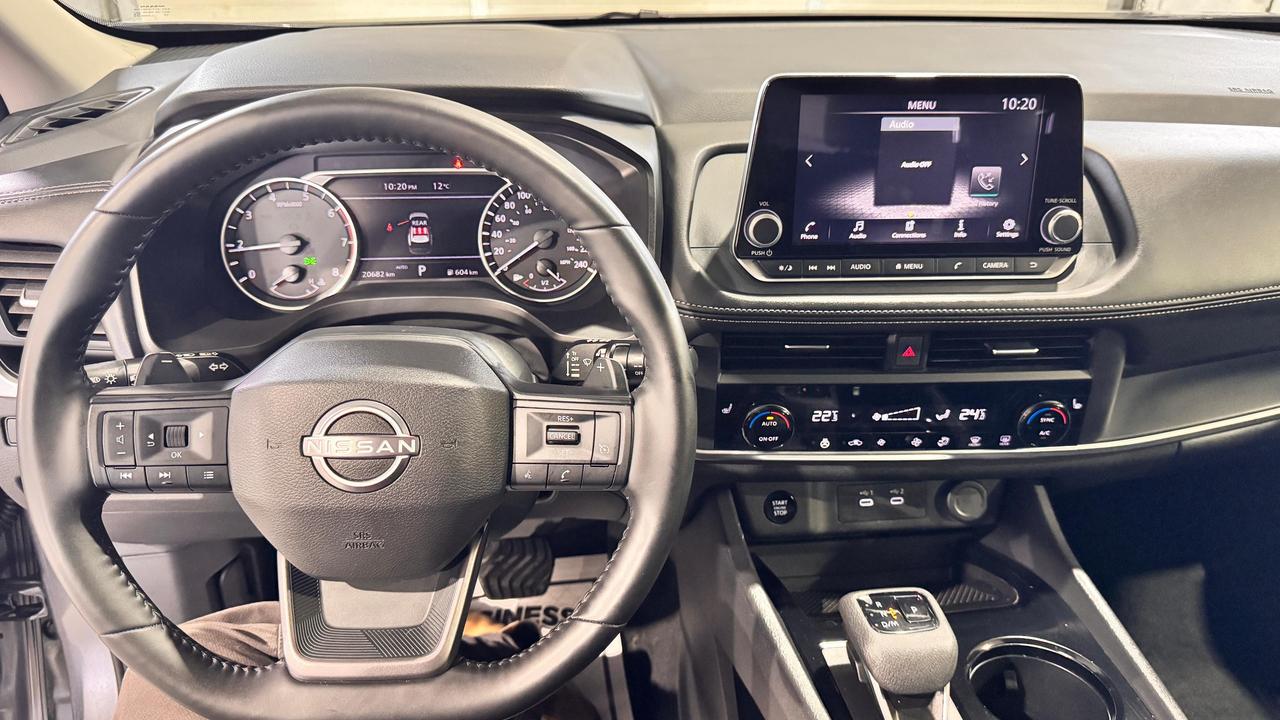 2025 Nissan Rogue S Photo4