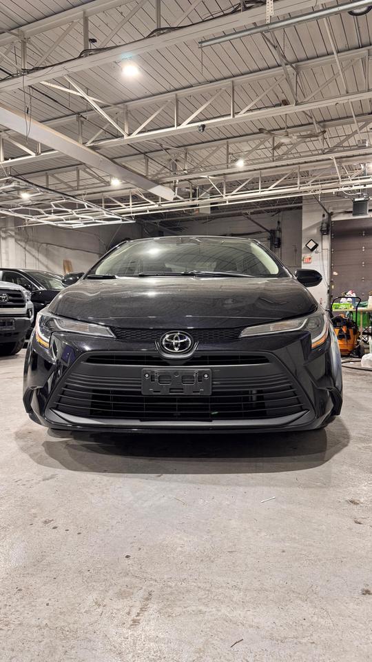 2023 Toyota Corolla LE Photo