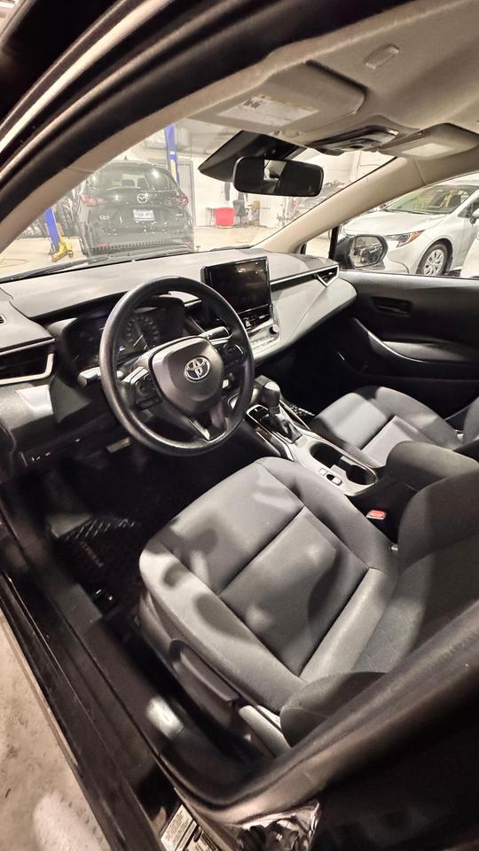 2023 Toyota Corolla LE Photo