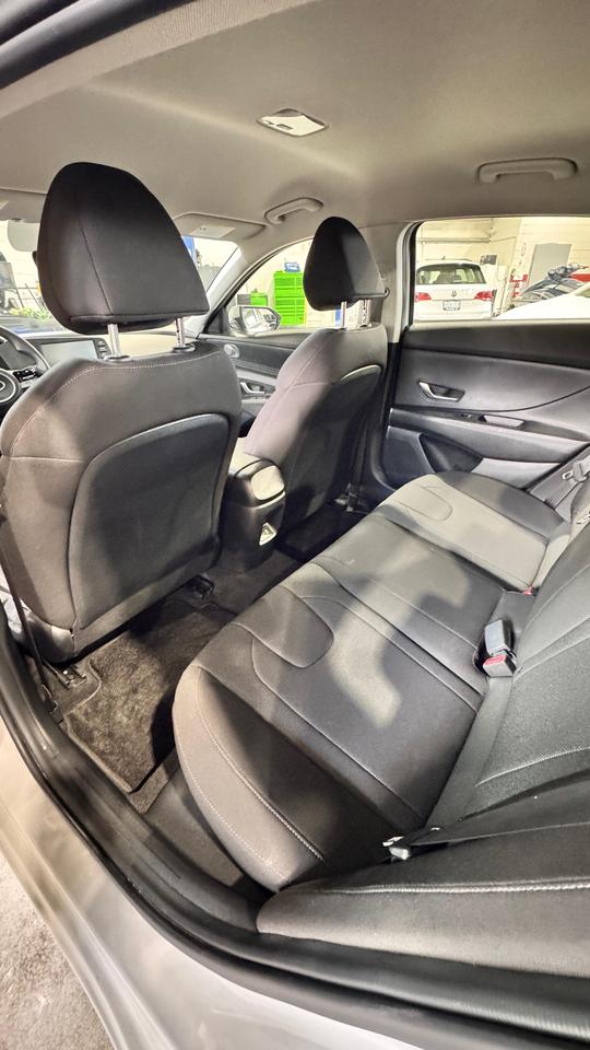2024 Hyundai Elantra SEL Photo