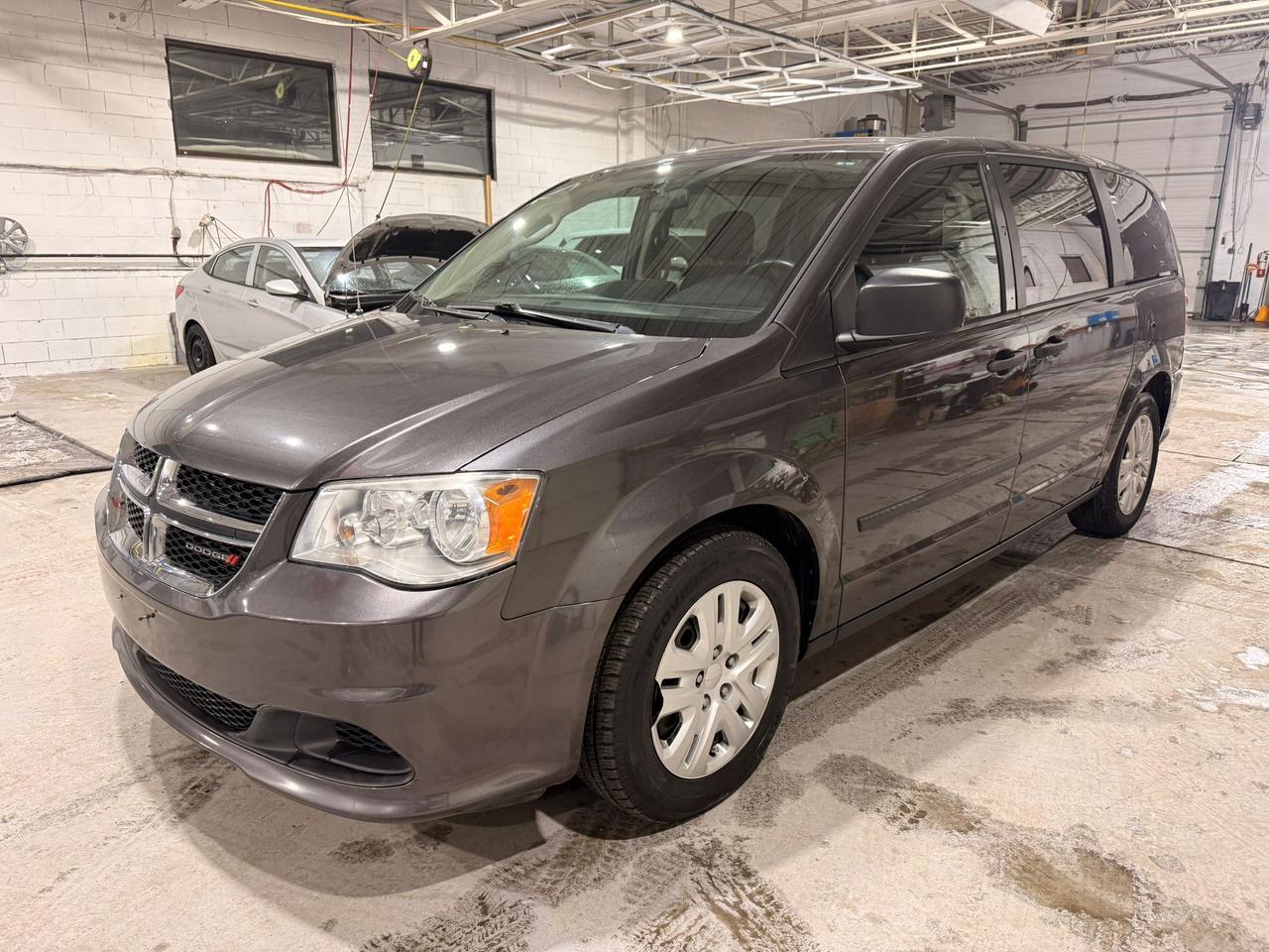 2015 Dodge Grand Caravan SE Photo