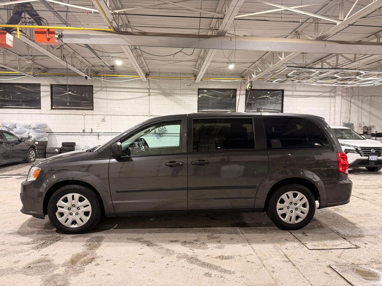 2015 Dodge Grand Caravan SE Photo