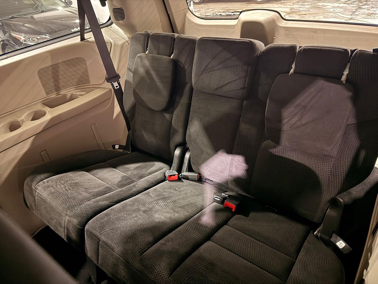 2015 Dodge Grand Caravan SE Photo
