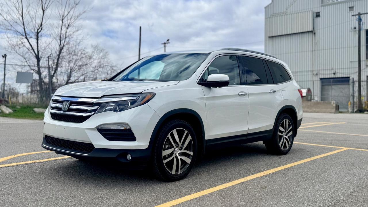 2017 Honda Pilot Touring Photo
