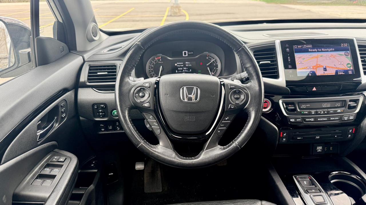 2017 Honda Pilot Touring Photo