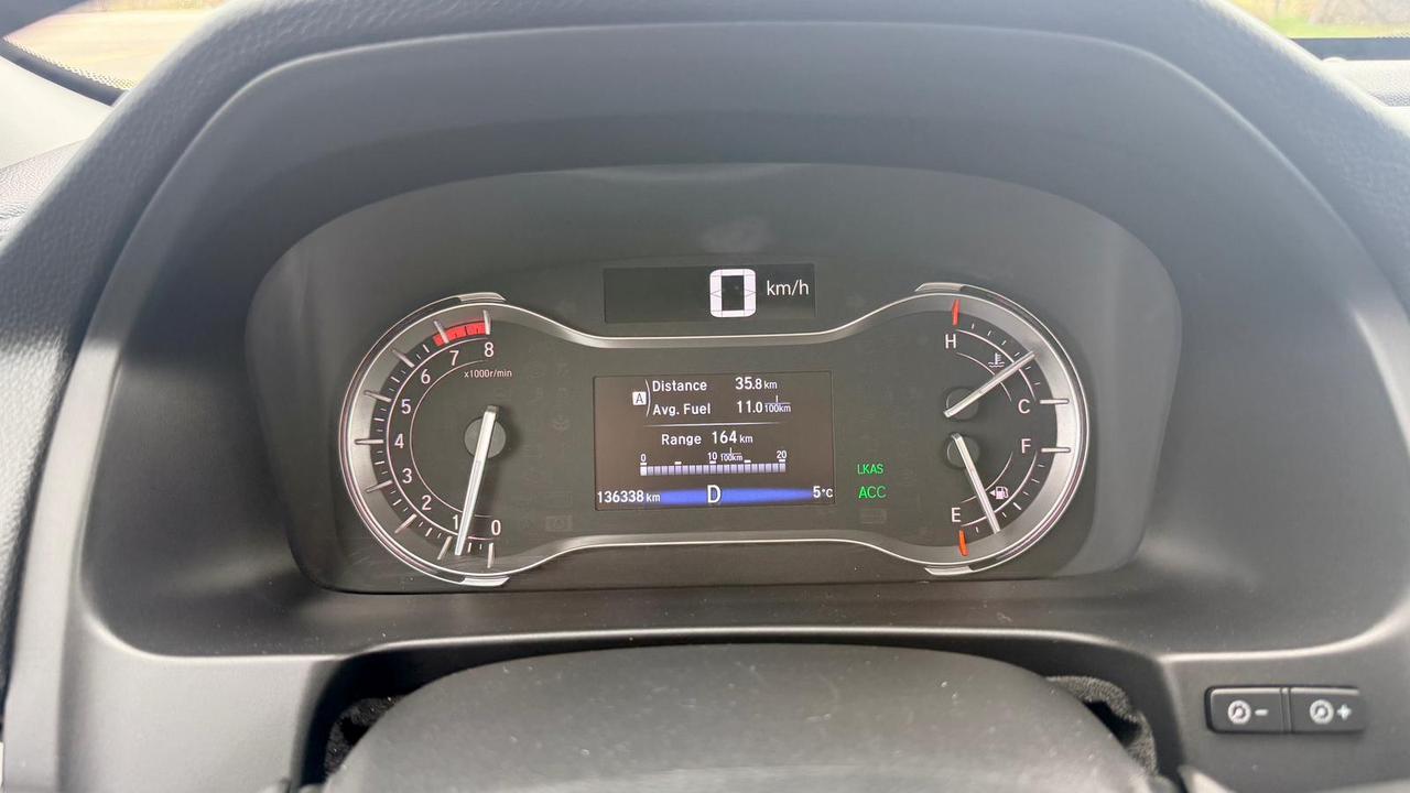 2017 Honda Pilot Touring Photo