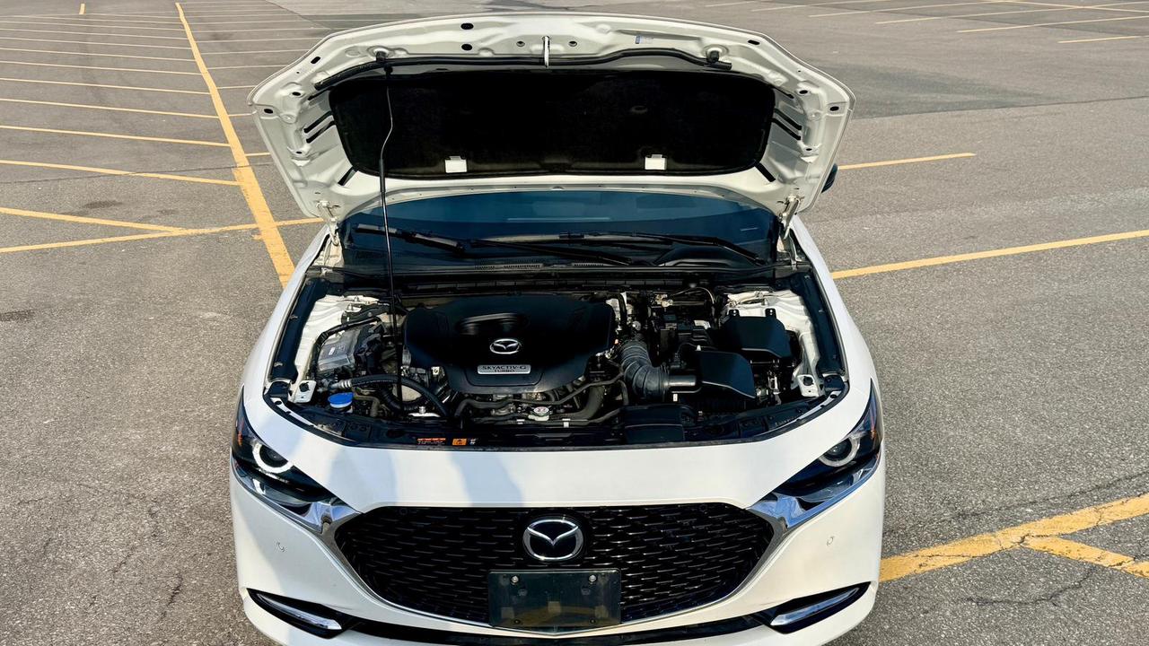 2024 Mazda MAZDA3 GT Photo