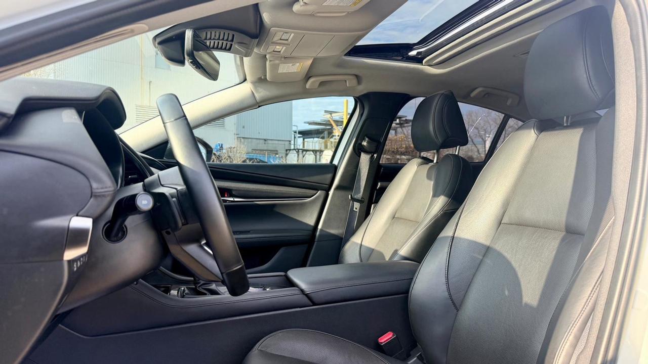 2024 Mazda MAZDA3 GT Photo