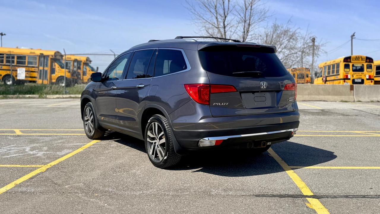 2017 Honda Pilot Touring Photo