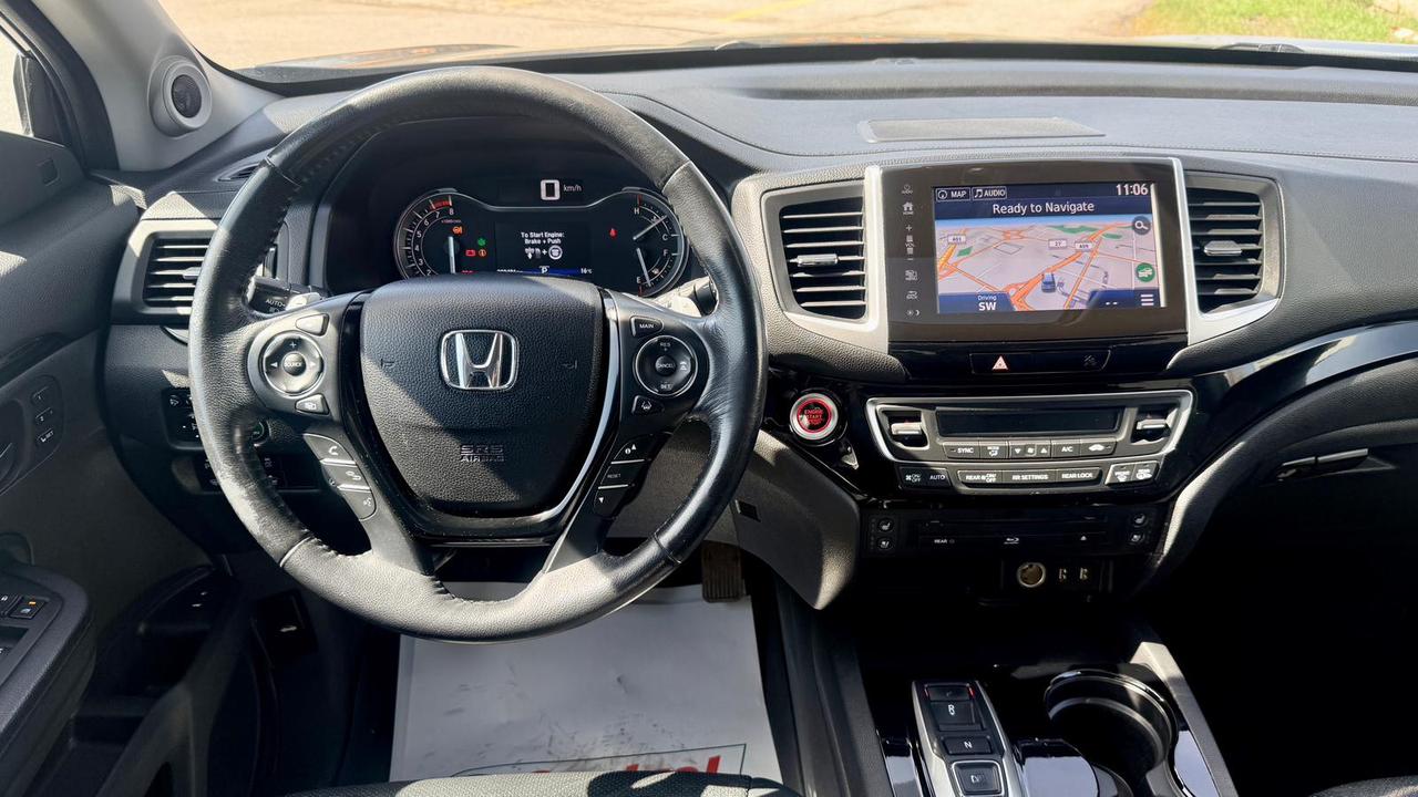2017 Honda Pilot Touring Photo
