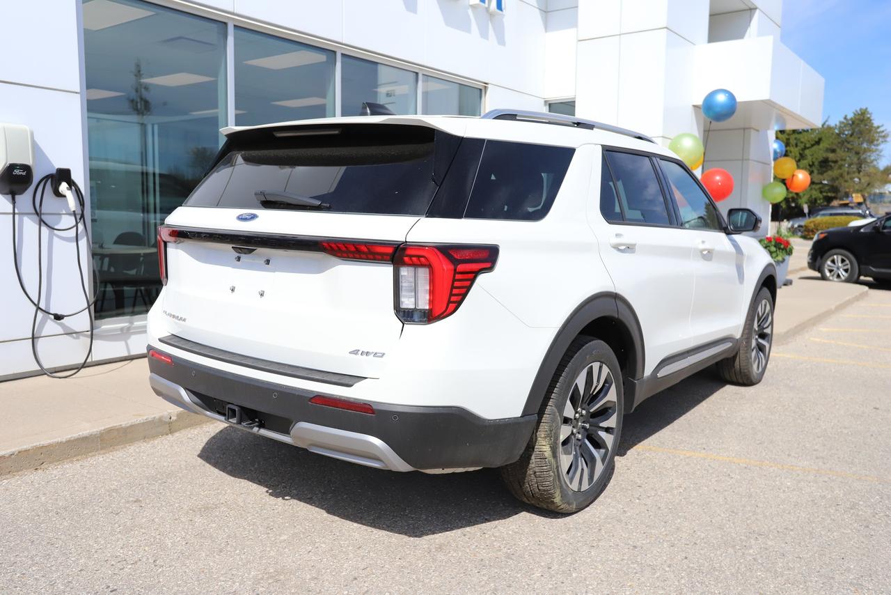 2026 Ford Explorer Platinum 4WD Photo3