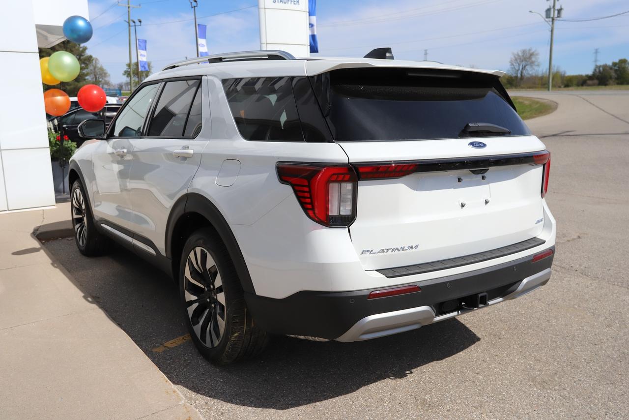 2026 Ford Explorer Platinum 4WD Photo