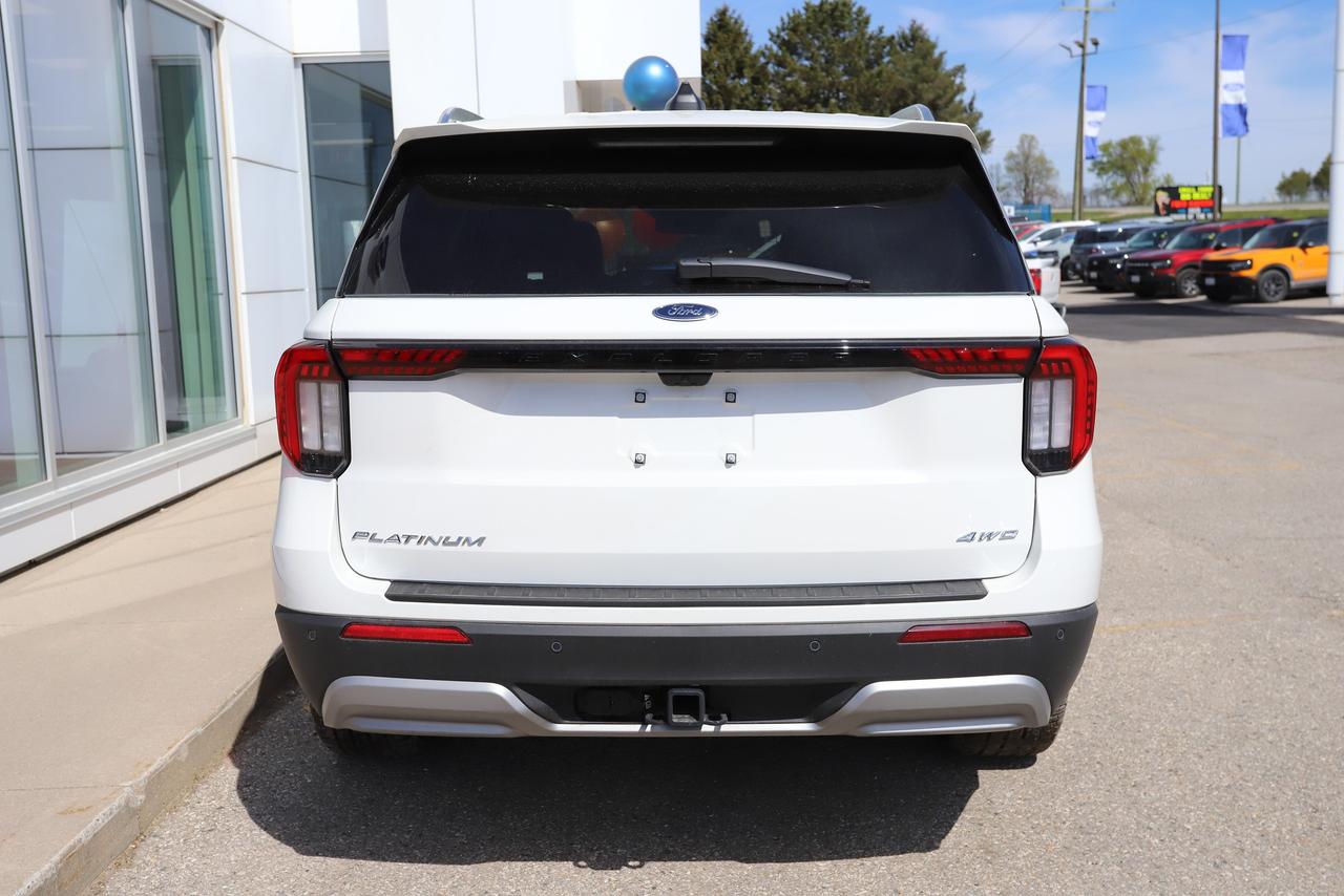 2026 Ford Explorer Platinum 4WD Photo