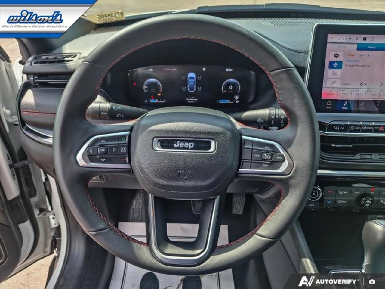 2024 Jeep Compass Trailhawk 4X4 | Sunroof | Leather | Nav | Remote Start | Heated Wheel + Seats | CarPlay | and More ! Photo